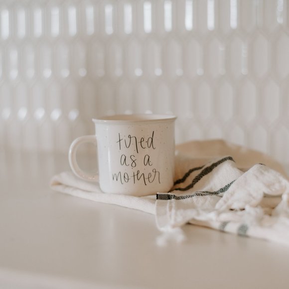 🆕 TIRED AS A MOTHER RUSTIC CAMPFIRE COFFEE MUG - Picture 2 of 4